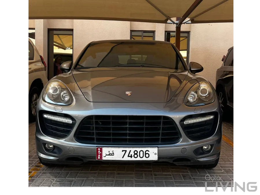 Urgent Sale Cayenne GTS, 2013 Model, Special Edition Interior and 5 digit plate